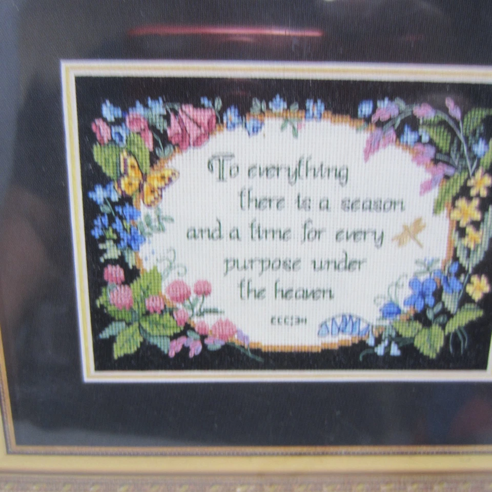 Dimensiones Colección Oro ELEGANCIA EN VERSO Punto de Cruz Contado 7x5 Foto 2 de 4