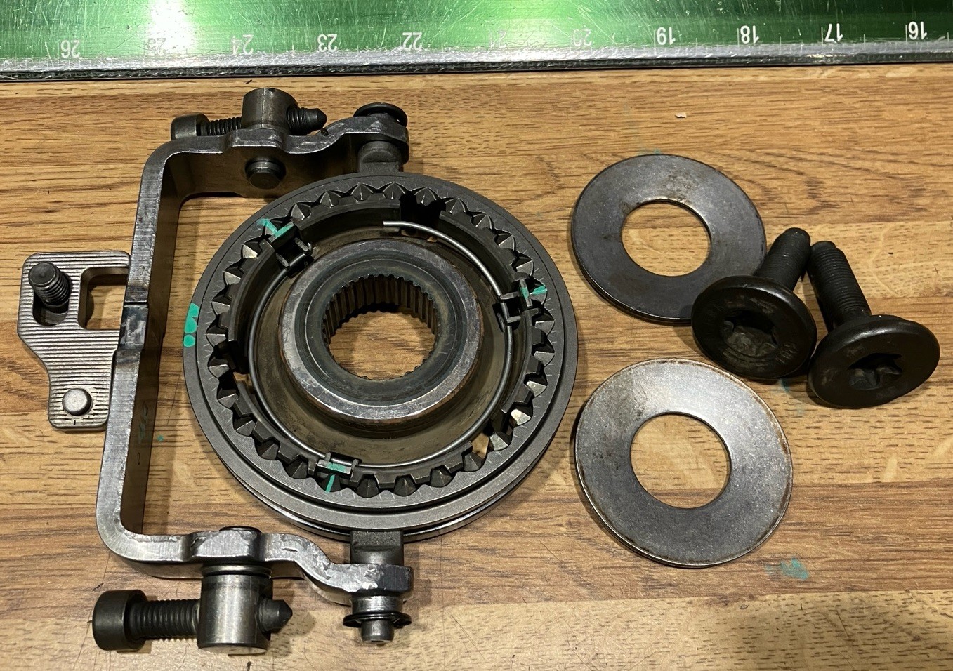 VW 02Z 02A 02J Manual Gearbox 5th Gear Selector Hub Fork Washer Kit 02J311241F