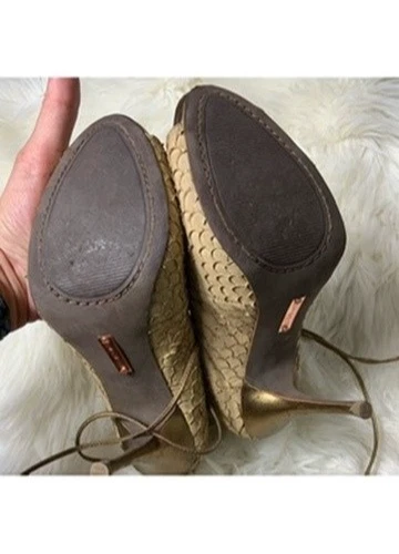 Tacones Steven By Steve Madden para mujer talla 8 dorado crema escamas sirena con cordones Foto 4 de 4