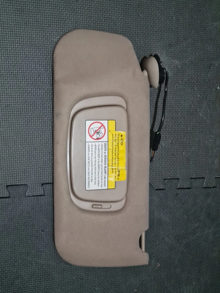 Driver Sun Visor Illumination Fits 00-02 LINCOLN LS 141678 Foto 2 de 4