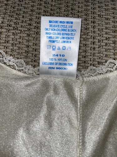 Velrose Lingerie Camisole Lace Detail Tank Top Romantic 36 Beige Vintage NWT - Picture 8 of 8