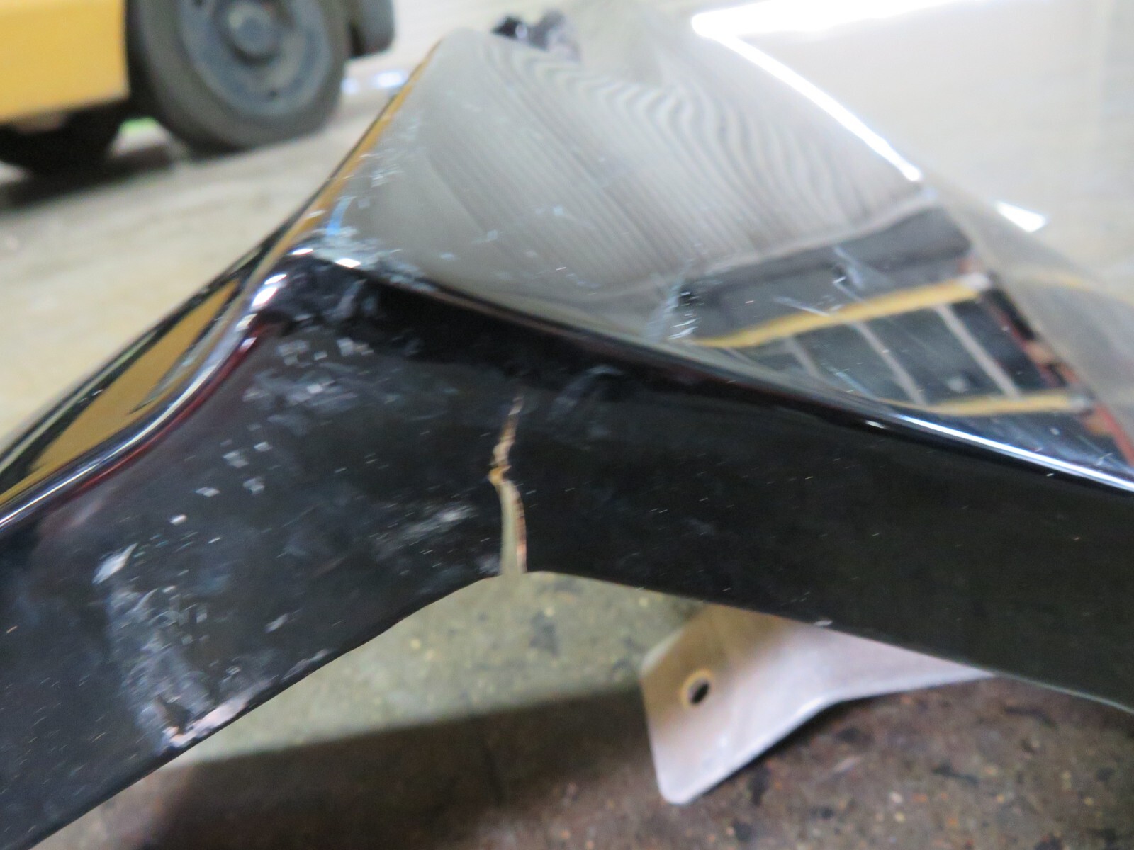 Lamborghini Gallardo, Spyder, Tail Finish Panel, Dmg, Used, P/N 400864487