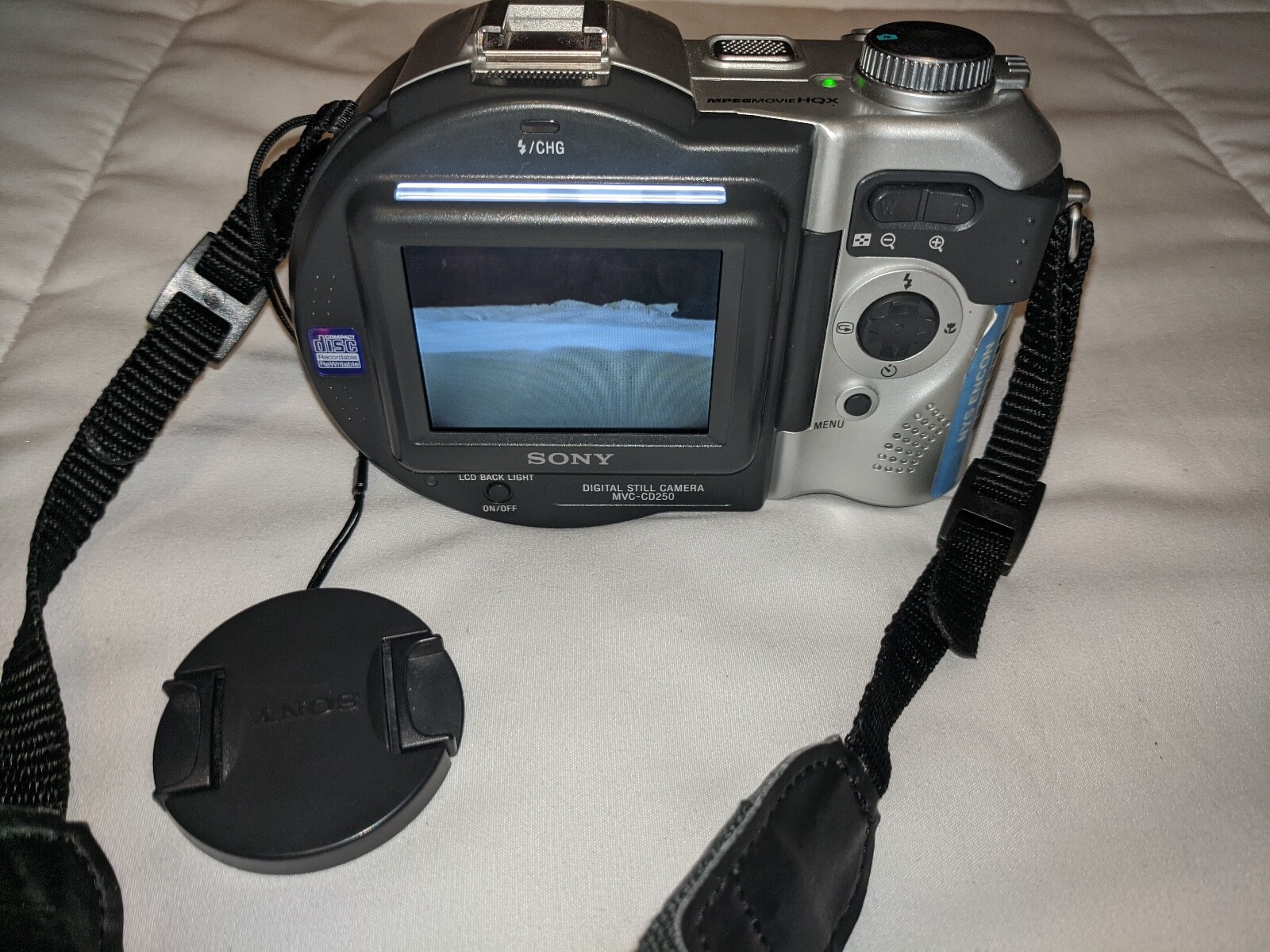 Sony MVCCD250 2MP CD Mavica Digital Camera With 3x Optical Zoom TESTED ...