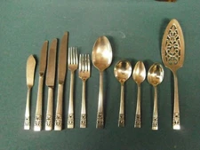 Oneida CORONATION Pattern Silverplate Flatware Choice Single Item Good Condition