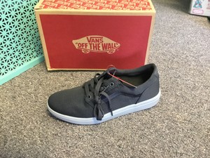 vans chapman lite black