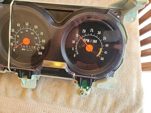 1970'S 80'S GMC CHEVY TRUCK SPEEDOMETER/TACHOMETER GAUGE CLUSTER OEM GM - Picture 4 of 11
