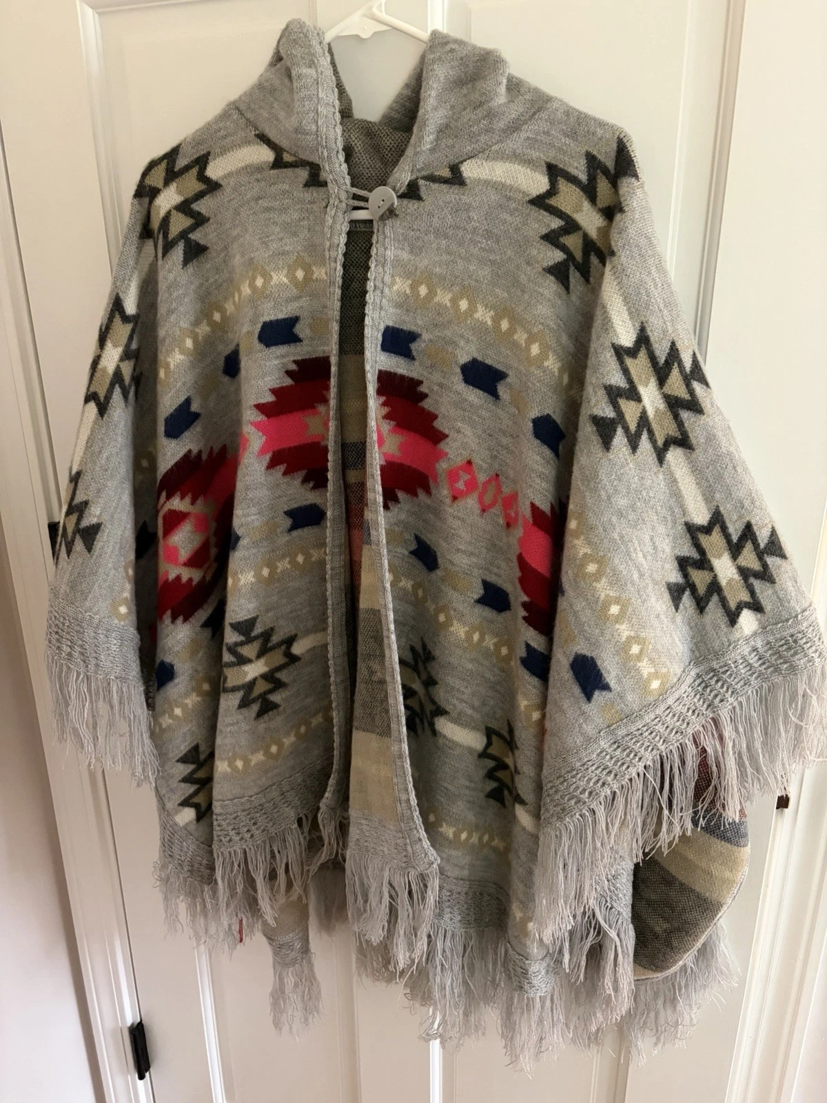 Kamba Woman’s Southwestern Aztec Poncho One Size. Made In Ecuador