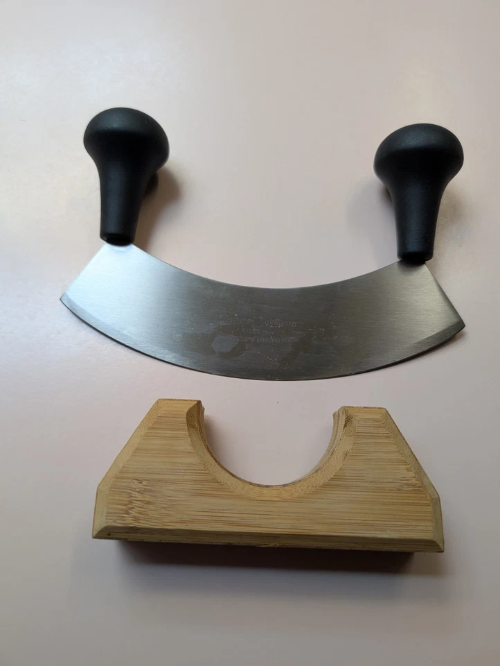 Cuchillo de picado Wusthof Wiegemesser #4732 7" 23 cm con soporte de madera Foto 3 de 3