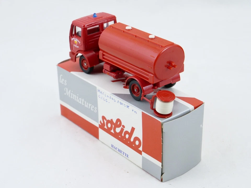 Hachette Solido Mercedes 1919K Serbatoio Pompieri 1/55 Nuovo IN Scatola - Immagine 3 di 4