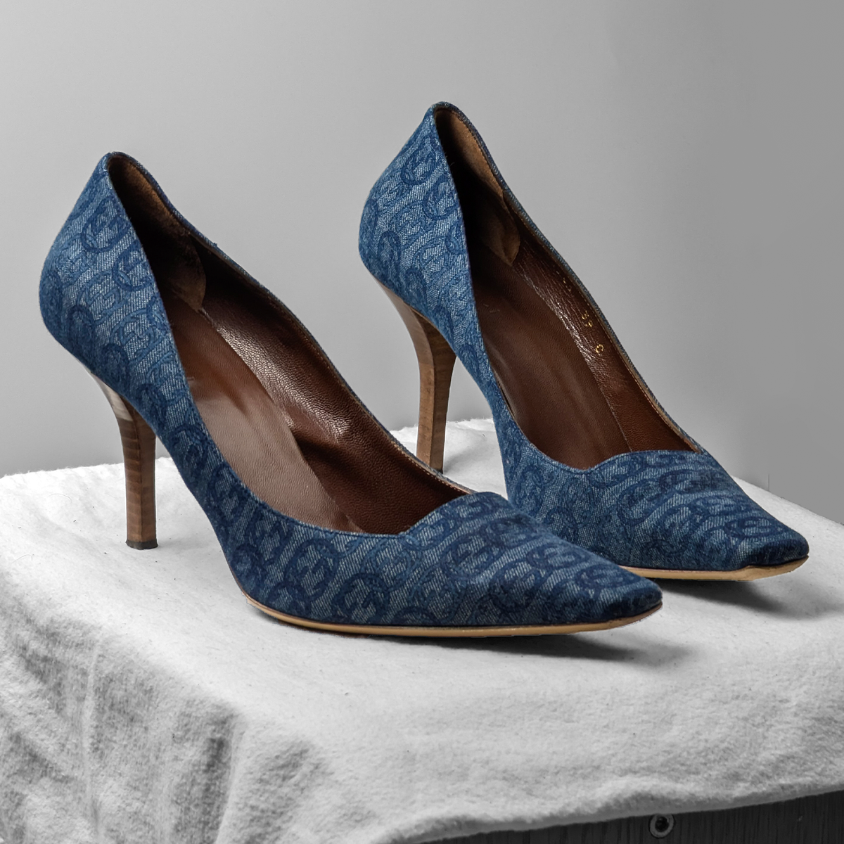GUCCI Monogram GG Denim Navy Blue Pointed Toe High Stiletto Pump