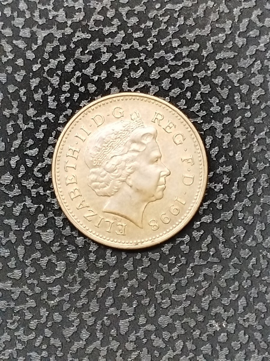 送料無料1998 United Kingdom Coin Collection 1998 United Kingdom Queen Elizabeth II Two Pounds Coin