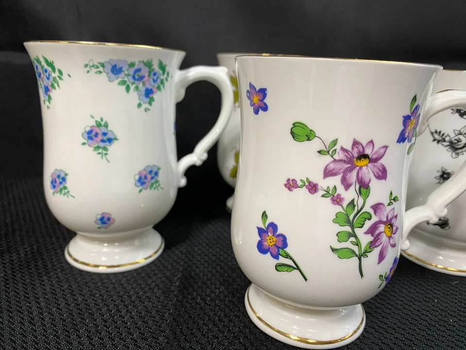 Juego de 4 Diseños ~ Tazas Pedestal Royal Victoria "FLORAL" ~ 4 5/8" Alto Foto 2 de 4