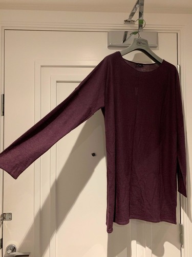 BNWT Joseph 100% Fine Cashmere Tunic / Long Jumper Aubergine Color RRP £375 - Picture 3 of 12