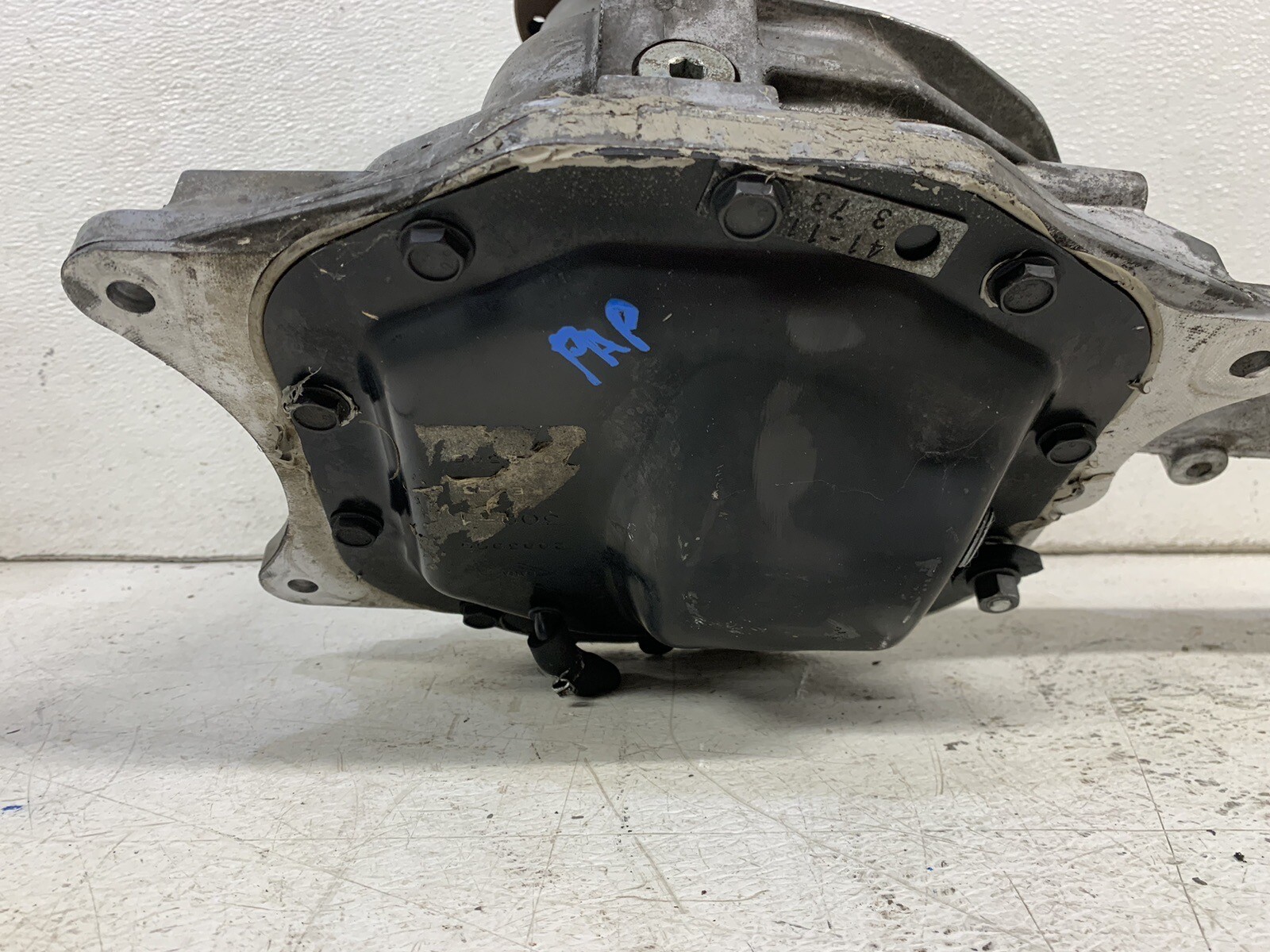 20082012 Jeep Liberty 3.73 4WD 4x4 front differential diff carrier w