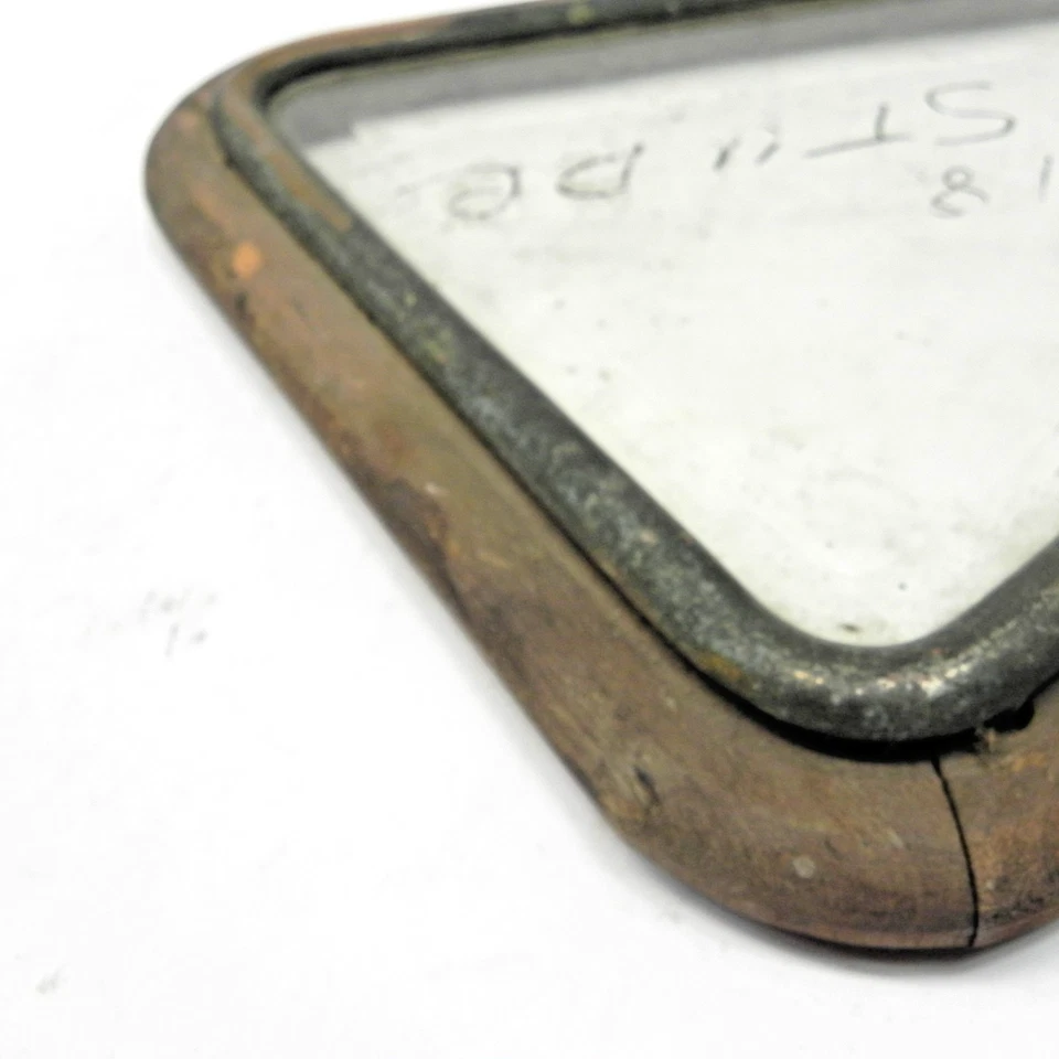 1918 STUDEBAKER SIDE WINDOW BRASS WOOD BEZELED GLASS IN GREAT CONDITION VINTAGE - Image 2 of 4