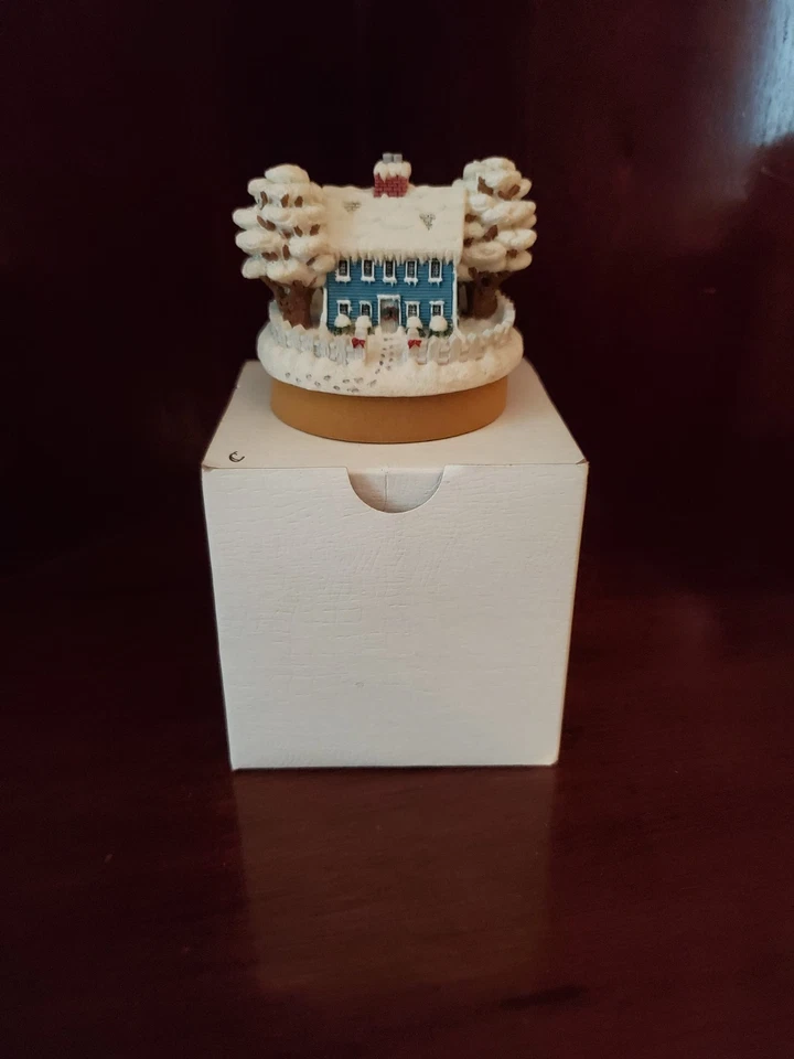 OUR AMERICA CANDLE JAR TOPPER WITH WINTER SNOW SCENE- IOB — 第 2/4 张图片