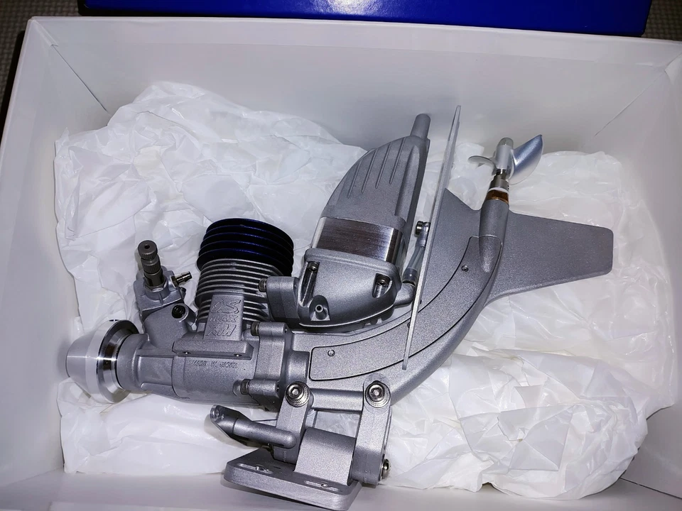 O.S. Engines 21XM Ver. II .21 Air Cooled Outboard Marine Boat RC Engine (13941) - Image 2 of 4