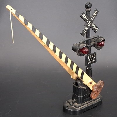 (A) Vintage Lionel # 262 Automatic Highway Crossing Gate & Signal O Scale 1:48