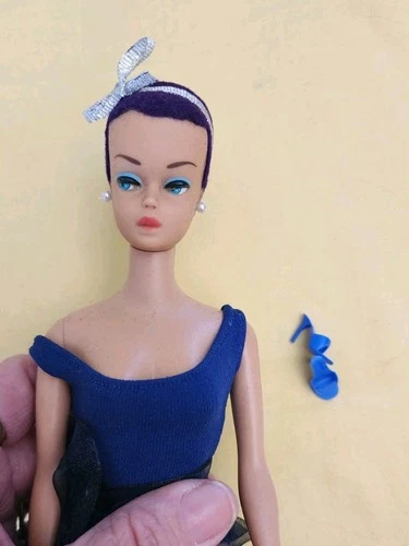 Vintage Barbie Fashion Queen With Purple Flocked Hair!