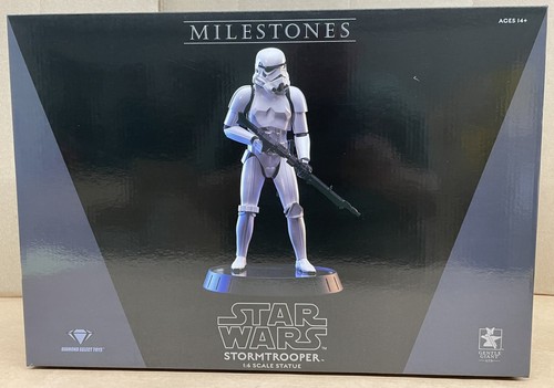 Gentle Giant Star Wars A New Hope Stormtrooper 1:6 Scale Milestones Statue - Picture 9 of 9
