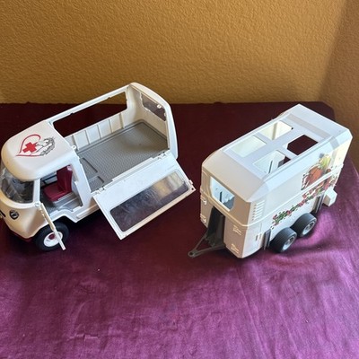 Schleich Lot of 2 Vet Van (no roof) and Retired Trailer missing parts AS IS