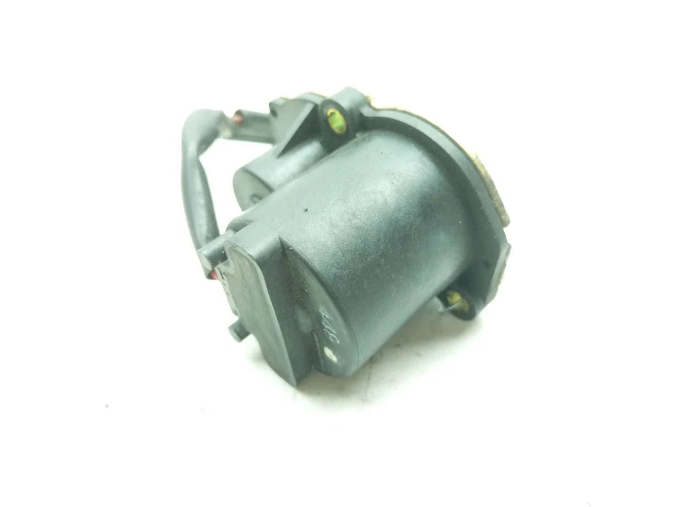 Привод редукторного двигателя корпуса дроссельной заслонки 04 05 06 Yamaha YZF R1 - Изображение 2 из 4