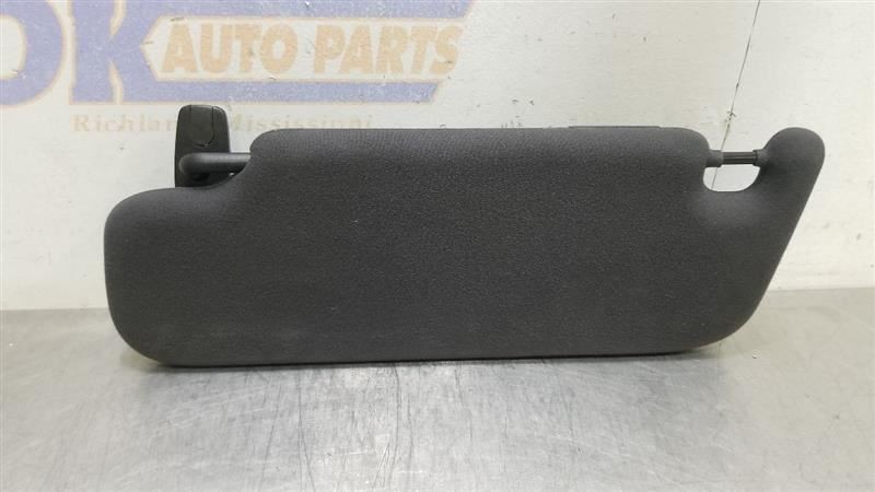 19 2019 MASERATI LEVANTE OEM SUN VISOR SHADE BLACK SUEDE PASSENGER RIGHT 