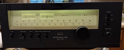 Vintage Sansui TU-717 AM/FM Stereo Tuner - Tested, Working, Nice!