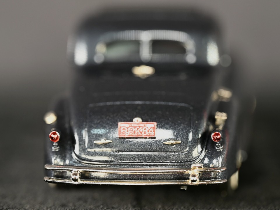 1934 Chrysler Airflow 2dr Coupe - Durham Classics 1/43 - White Metal - Canada
