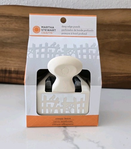 Martha Stewart Scary Creepy Crooked Fence Border Edge Paper Craft Punch