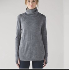 Lululemon Size 6 Sweat Savasana Sweater Knit Turtleneck Gray Ribbed Merino Wool