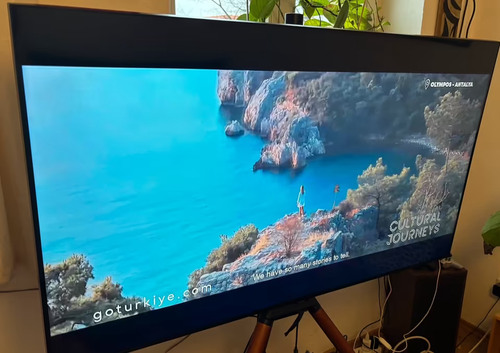 SAMSUNG 55" Crystal UHD 4K TU8079 (2020) avec socle bois neuf, peu utilisé - Photo 5/9