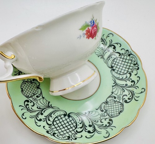 Vintage Royal Bayreuth Germany Green Rose Florals Gilt Cup & Saucer; Teacup - Picture 8 of 12