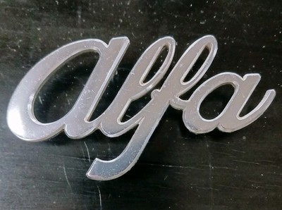 1970er ''ALFA'' SCHRIFTZUG AUTO-ABZEICHEN HINTEN FÜR OLDTIMER ALFA ROMEO.  Guter Zustand.