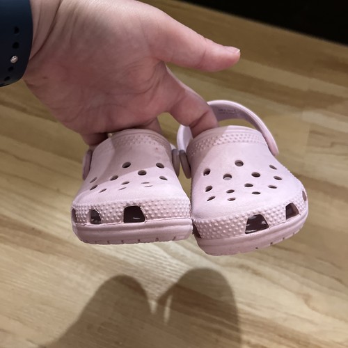 Crocs Flieder Rosa Größe C6 Klassische Clogs Mädchen Kinder Sandalen Slipper Schuh EUC - Bild 4 von 8