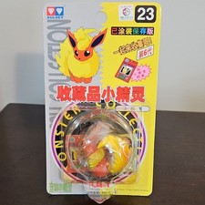 TOMY Pokémon Flareon Figure Boxed #23 Original Packaging Plastic Anime & Manga