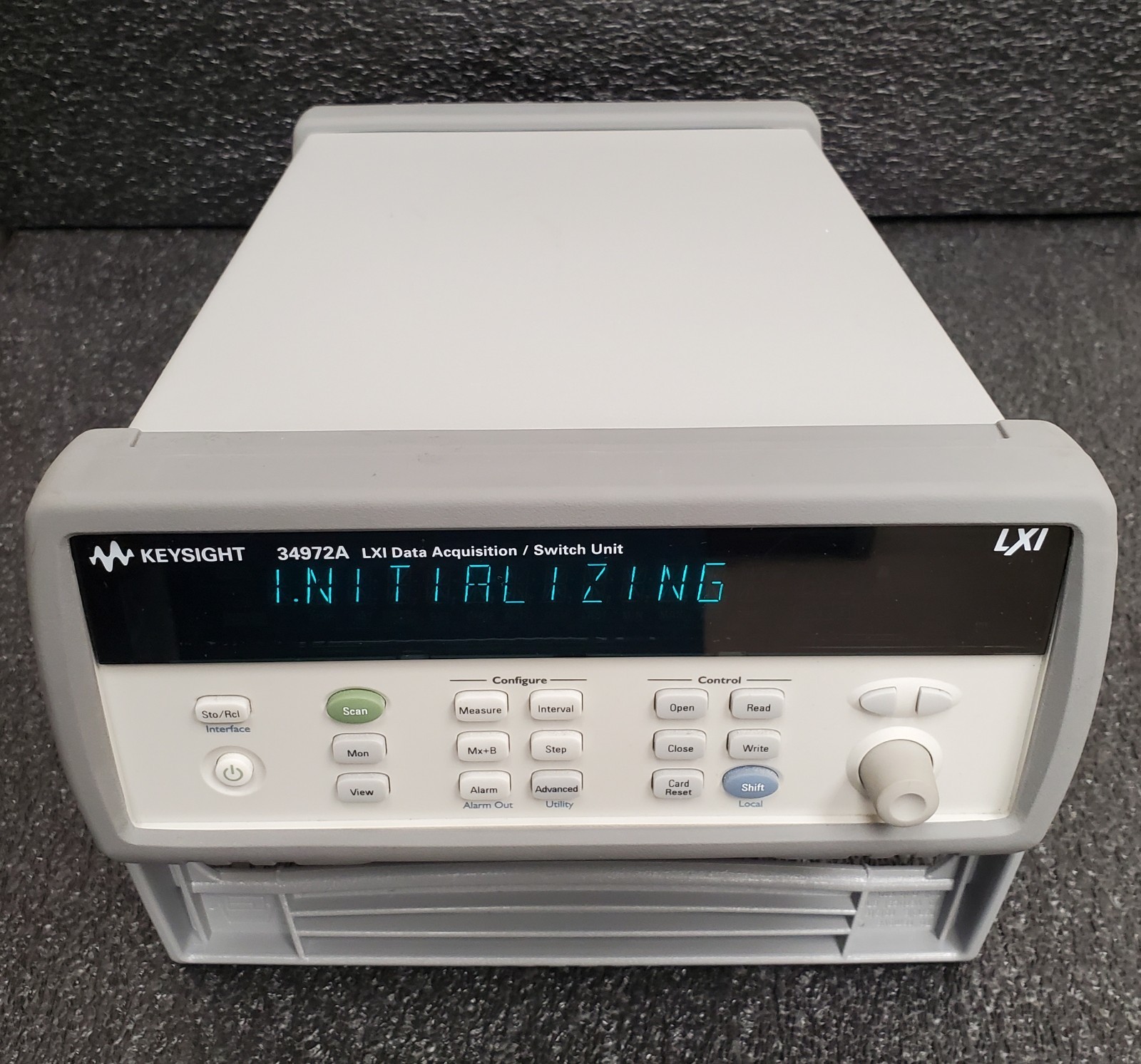 Agilent / Keysight 34972A LXI Data Acquisition / Data Logger Switch Unit