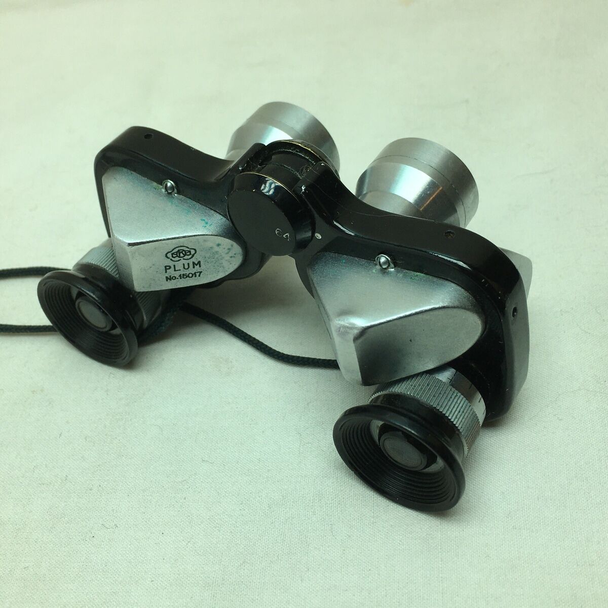 Collectors Plum Opera Miniature Binoculars 6x15mm 1948-1954 Collectors Plum Opera Miniature Binoculars 6x15mm 1948-1954