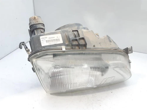 085795 Faro Destro per RENAULT MEGANE I CLASSIC (LA0) 1.6e Alize 1998 7833721 - Foto 1 di 9