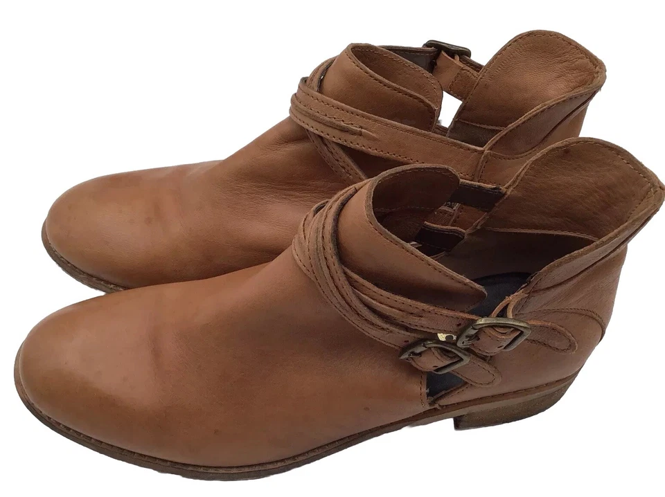 Mujer 8 Diba True® Mapa de Ruta Cuero Doble Correa Botín al Tobillo Color Camel Foto 4 de 4