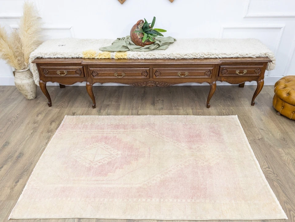 4x5.7 ft Turkish Vintage Oushak Rug – Faded Blush & Ivory – Japandi Decor Wool - Image 3 of 4