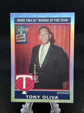 2025 Topps Heritage High Number Tony Oliva #76R-12 1976 Retirees Holographic