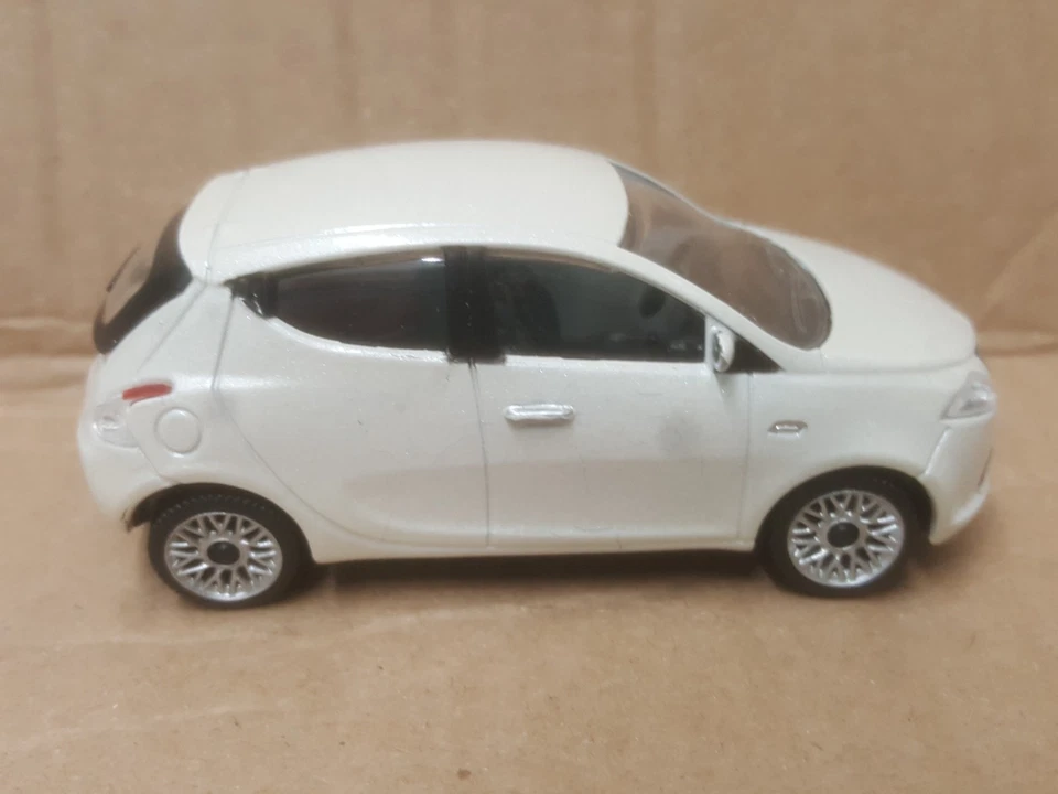 1/43 LANCIA Ypsilon - motorama - Immagine 4 di 4