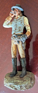 Michael Garman SHOOTIS Statue Retired 1988 Handpainted MG262