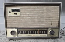 Zenith Vintage 9 Tube FM Radio, Model MH910 - WORKS, Rare & Unusual