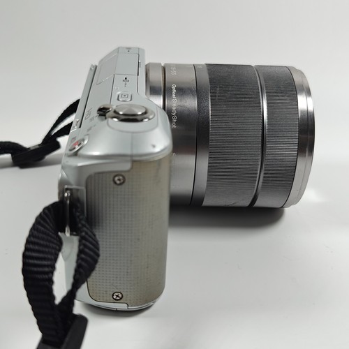 Sony Alpha NEX-3 14.2MP Digital Mirrorless Camera, Sony 18-55mm Lens, Flash Etc. - Picture 13 of 22