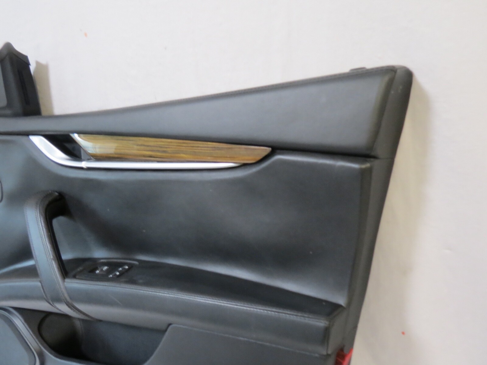 ✅ 14-19 MASERATI GHIBLI Front Right PASSENGER Side Door Panel Bezel Skirt OEM