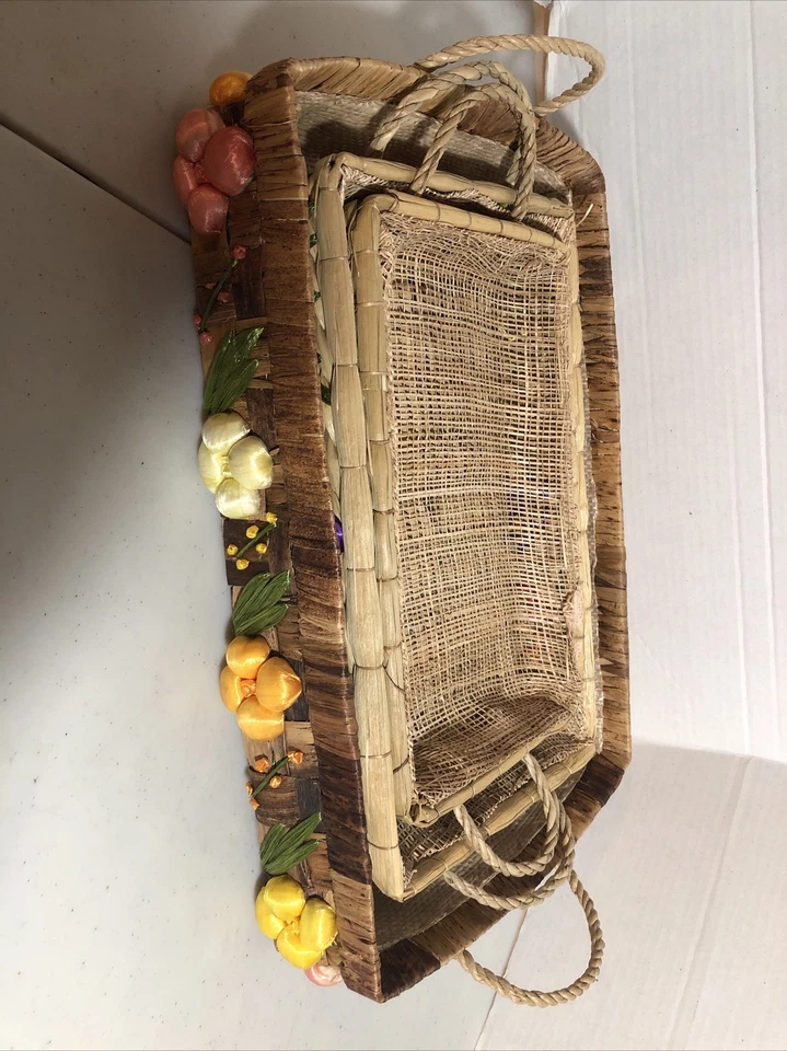 Vintage Set of 3 Nesting Raffia Floral Woven Casserole Baskets Lined and Handled - Image 3 of 4