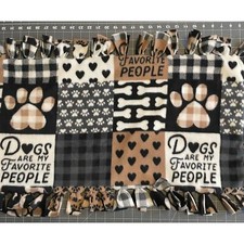 'Dogs Are My Favorite People' Fleece Fringe Blanket 29.25"x15"