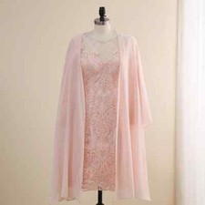 Pink Short Mother of The Bride Dress with Chiffon Jacket O Neck Applique Gowns